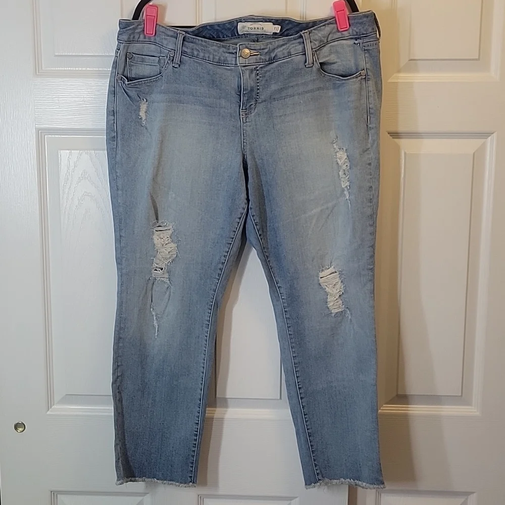 Torrid Distressed Crop Jeans - Picture 1 of 7